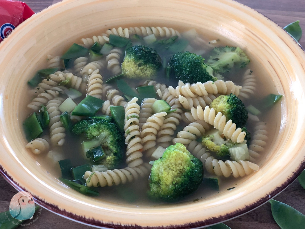 grüne 15 Minuten Suppe (4) (Kopie)